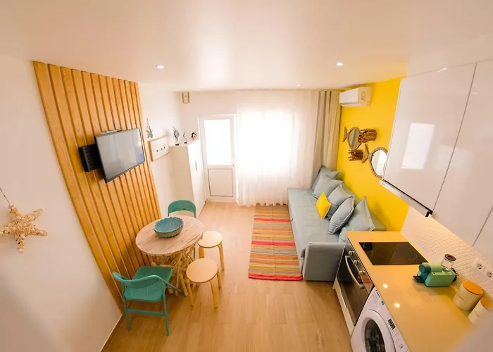 Iris - Dream Semesterbostad *